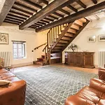Stunning In With Wifi Monterchi